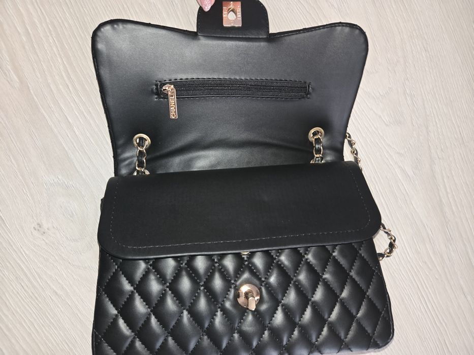 Нова дамска чанта Chanel Classic Flap