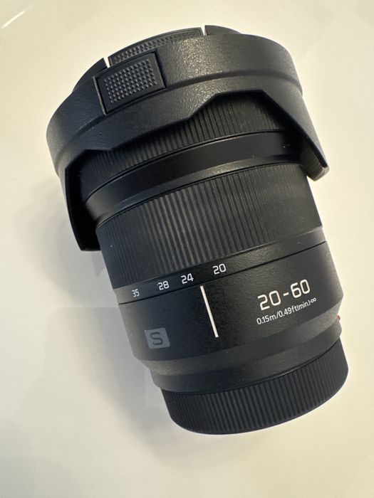 OBIECTIV PANASONIC  S. 20-60 nou  neutilizat