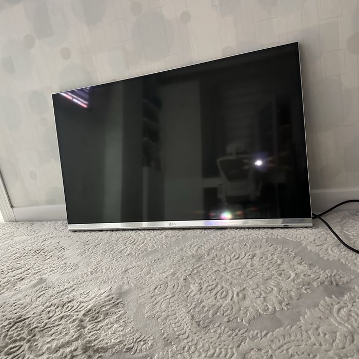 Продам телевизор LG