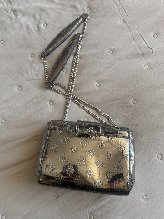 Дамска чанта Guess