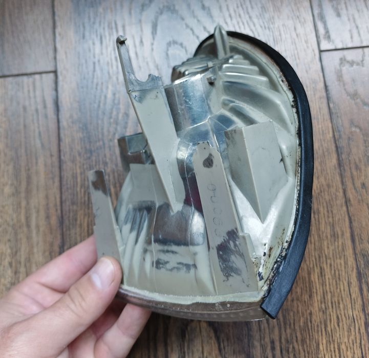 Поворотник одиночка на BMW E38 дорест.