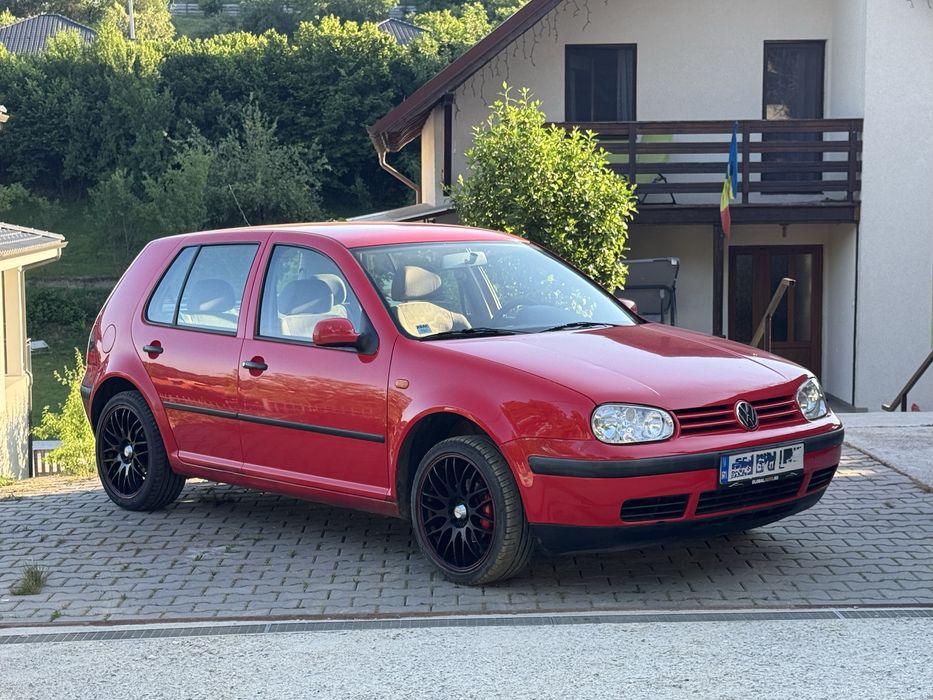 VOLKSWAGEN Golf 1998