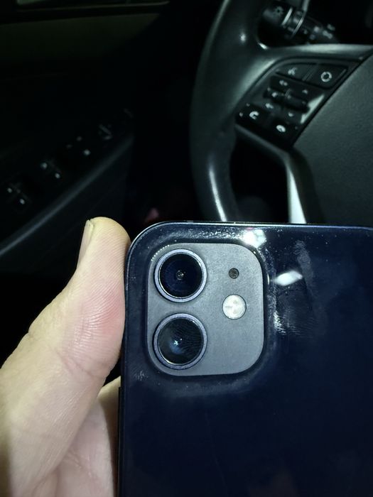 Iphone 12 без ремонта, без царапины, емкость 81%