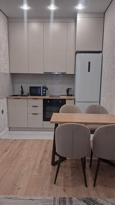 Квартира (посуточно)