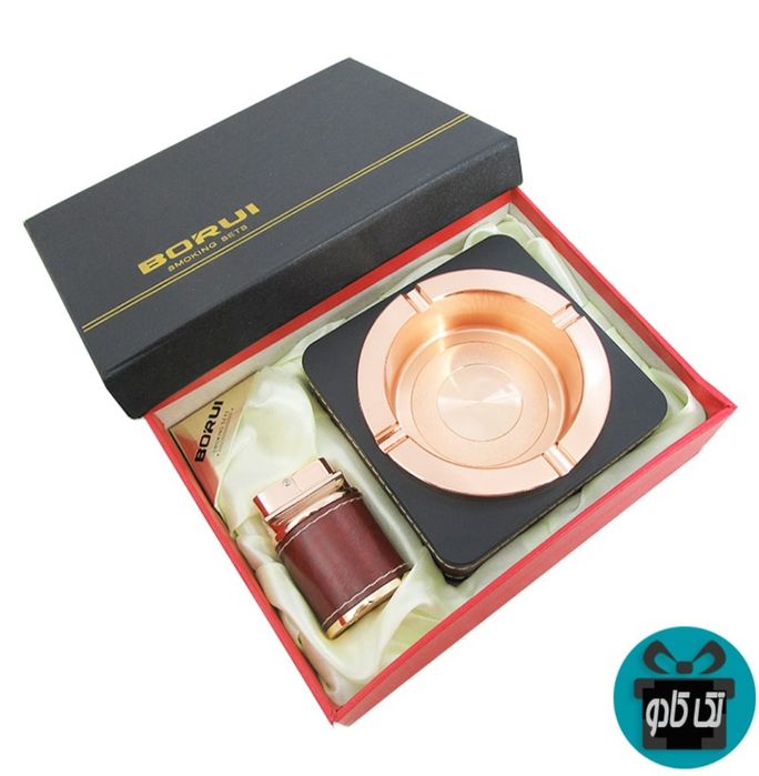 Пепельница и зажигалка