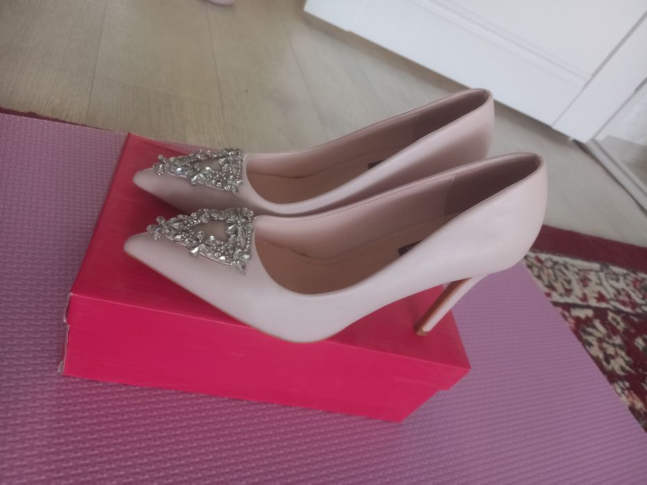 Продам туфли свадебные
