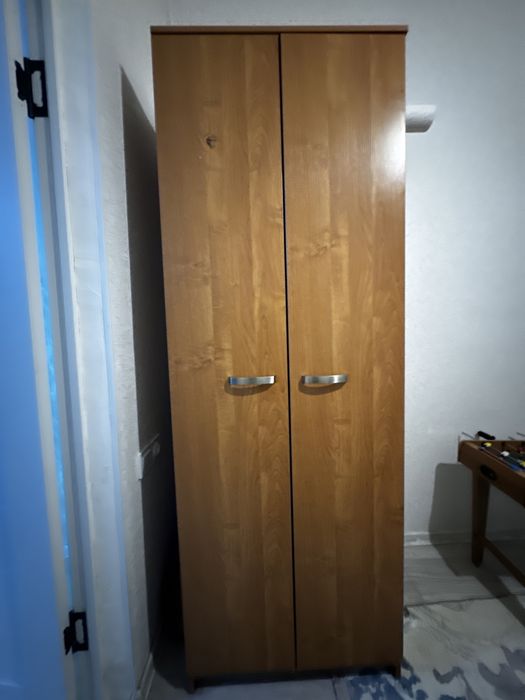 продам шкаф для одежды
