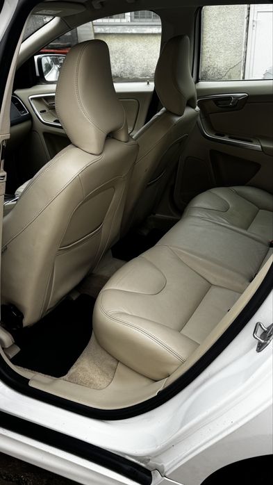 Volvo xc60 2014 ALB PERLA