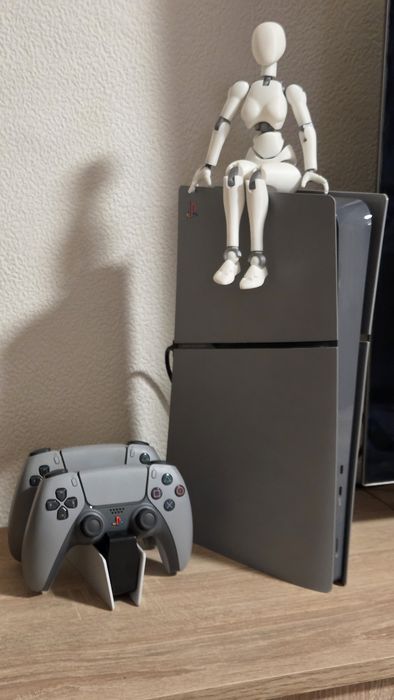 PS5 Slim 1TB Anniversary 30th Edition cu 2x Controller si Garantie