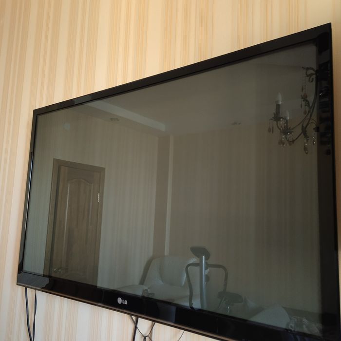 Продам телевизор