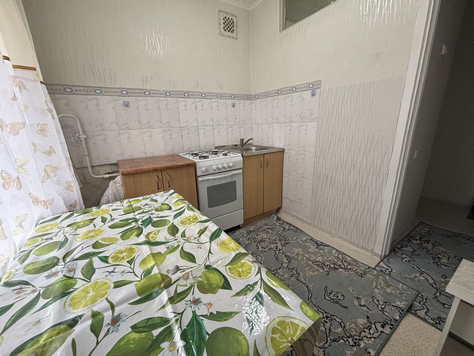 Продам 1 комнатную в малосемейном доме