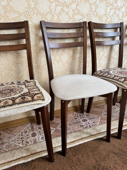 Продам стулья,деревянны,