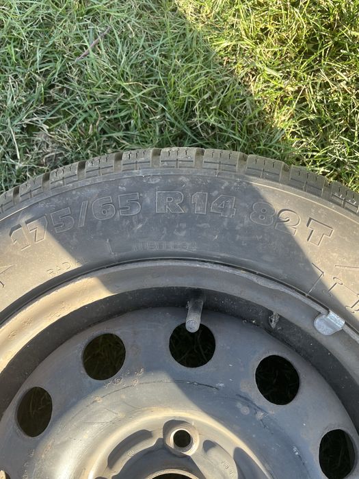 Roata Ford (175/65 R14 82T )