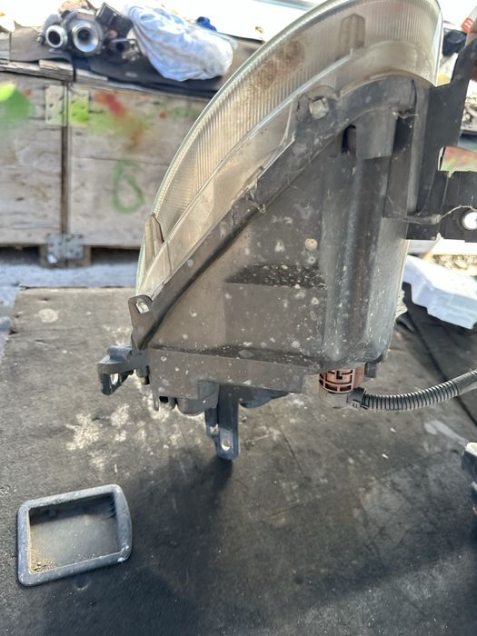 Фар фарове Fiat 500 L ляв и десен оригинални здрави