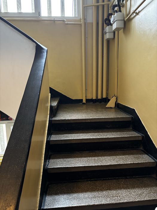 Vand “apartament” 2 camere - Bulevardul Constructorilor