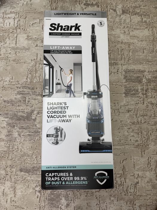 Aspirator Vertical Shark NV602 -Sigilat-