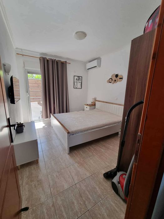 Продава се Тристаен апартамент в Асеновград - 85 кв.м за 1683 €/кв.м - Снимка #2