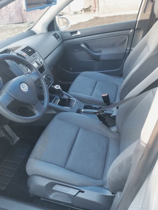 Golf 5 de vînzare anul 2009 1,4mpi benzina