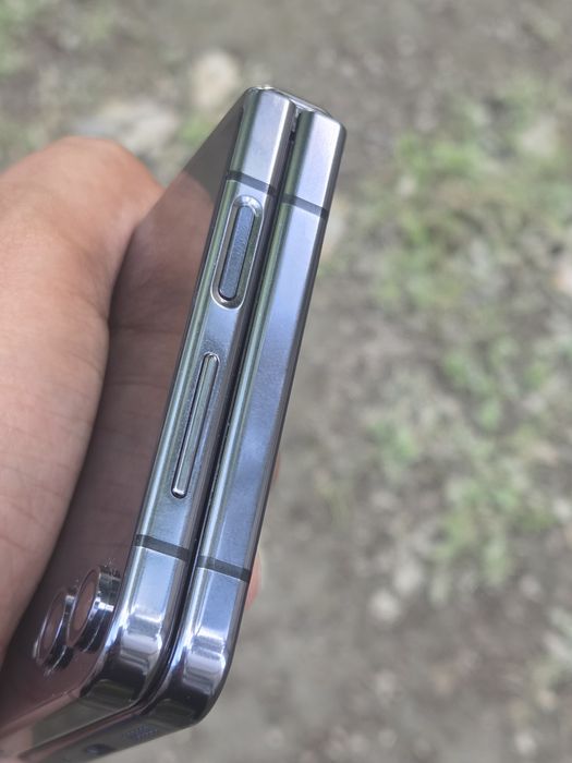 Samsung galaxy Z flip  5  G 256gb