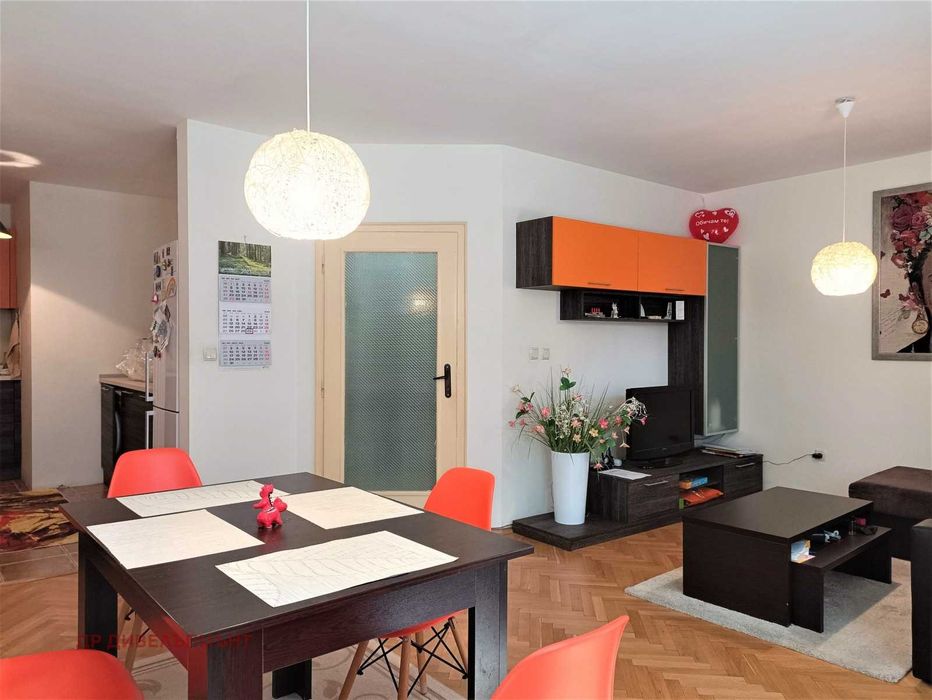 Продава се Тристаен апартамент в София, Белите брези - 112 кв.м за 3125 €/кв.м - Снимка #2