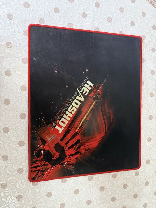 Продам игровой коврик для мыши