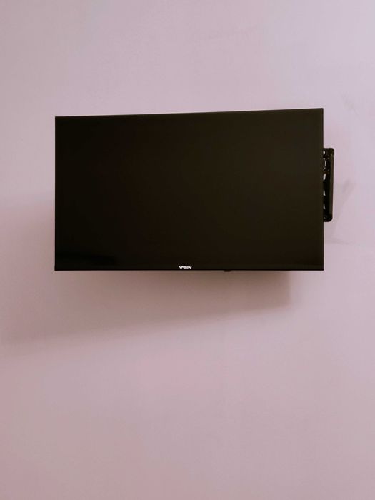 Смарт ТВ,  32 диагональ