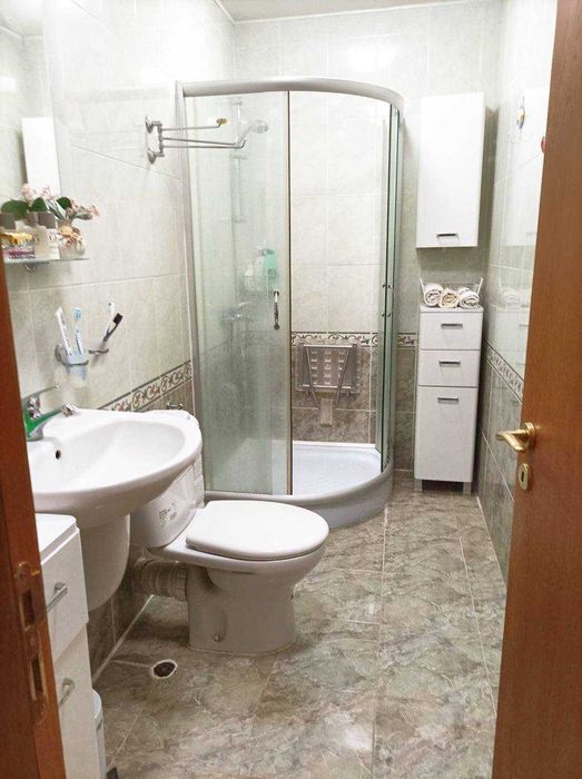 Продава се Тристаен апартамент в Варна, Център - 75 кв.м за 1870 €/кв.м - Снимка #12