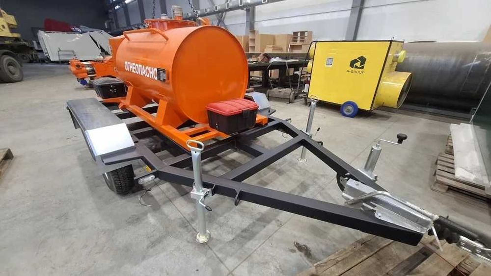 Прицеп цистерна  заправки нефтепродуктами