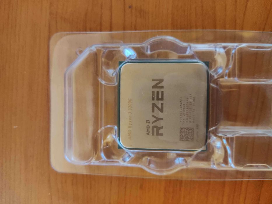 Ryzen 3 3200G 4C/4T Vega8