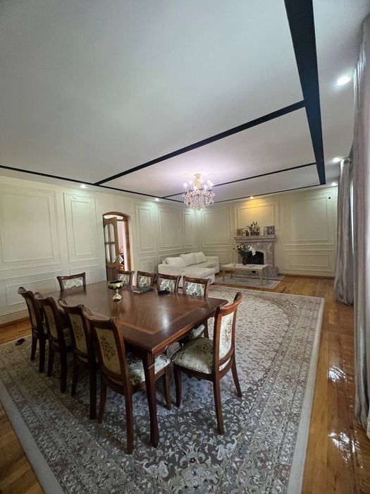 Уй сотилади Уч кахрамон Парвозда