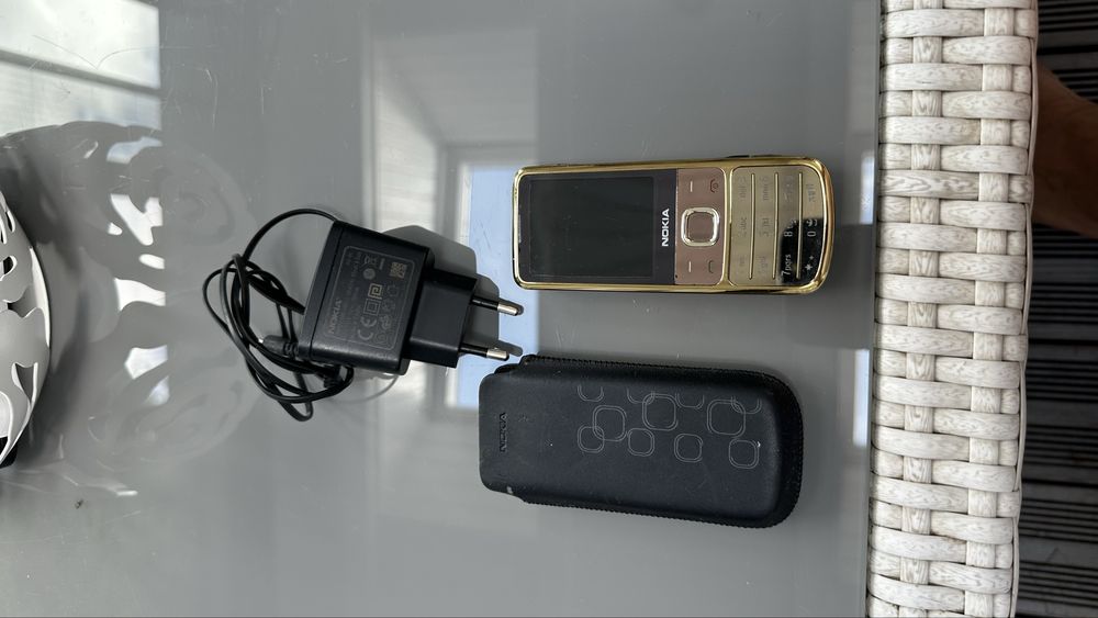 Nokia 6700 C1 Gold