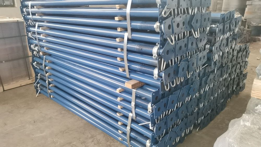 Сдаю опалубку для фундамента