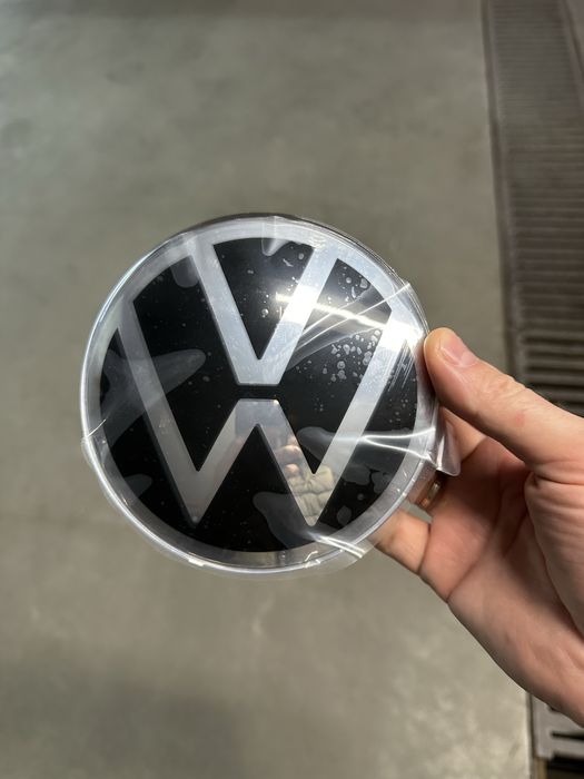 Vw emblem 2GM.853.601.E