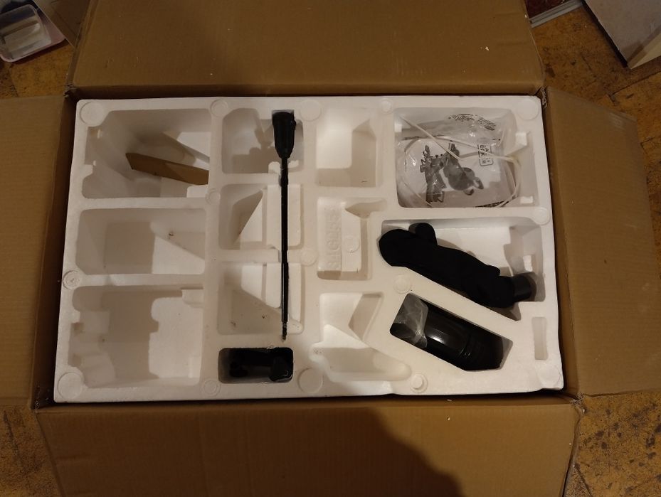 Настолен циркуляр Black&Decker BES710