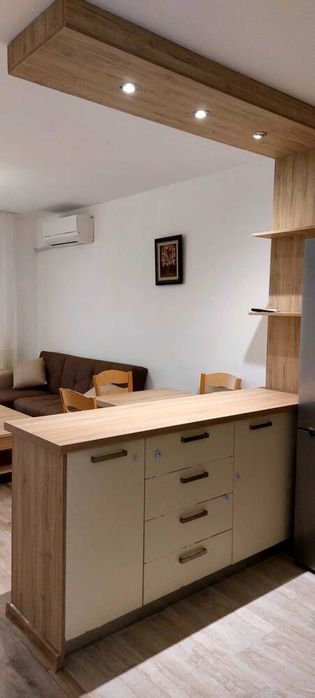 Продава се Тристаен апартамент в Пловдив, Съдийски - 86 кв.м за 1977 €/кв.м - Снимка #2