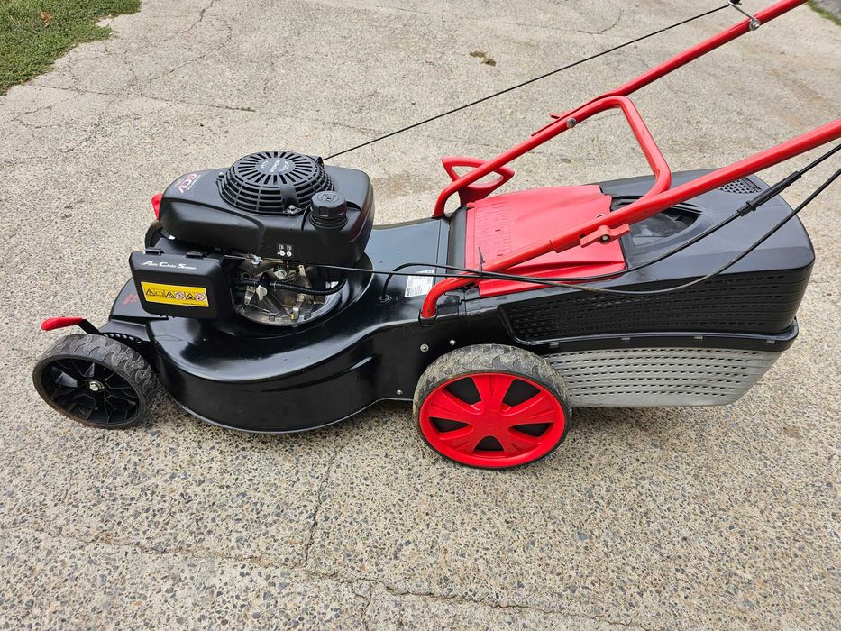 СамоХодна Косачка HONDA. Като НОВА.