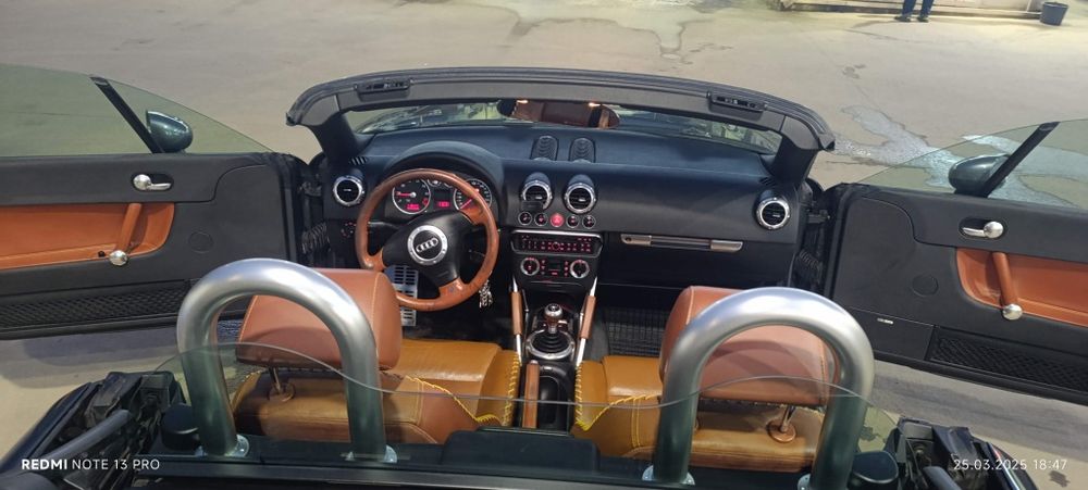 Audi TT MK1 Roadster Baseball Interior