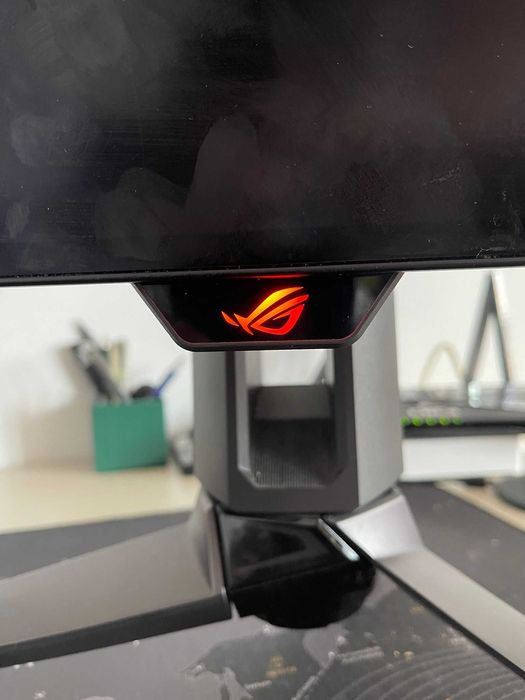 Monitor Gaming 240Hz Asus Rog Strix PG27AQDM - PIESE / DEFECT -