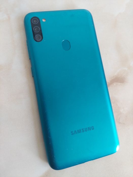 [M11] Vând Samsung Galaxy M11 [perfect funcțional] [sticla spartă] //poze reale
