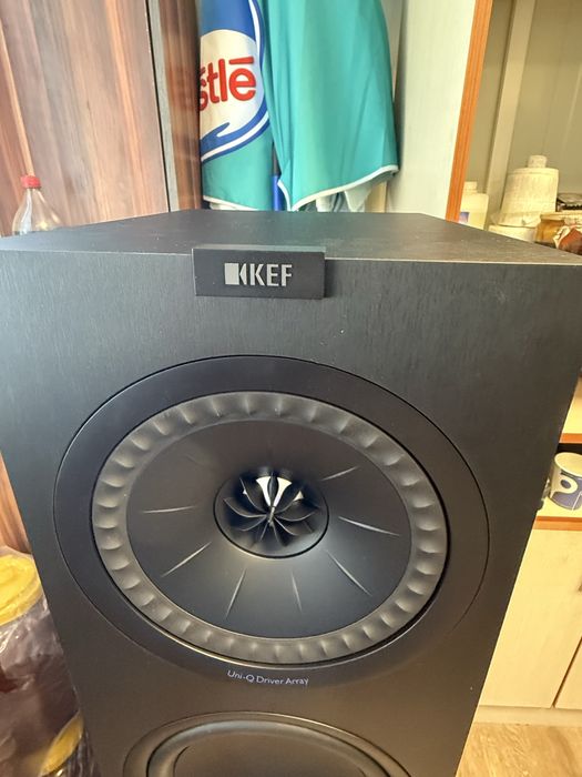 Тонколона   KEF Q950