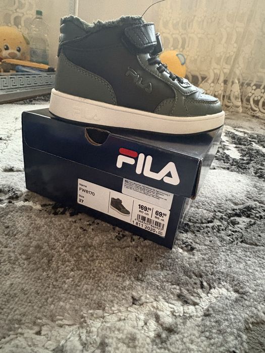 Adidasi fila nr 27