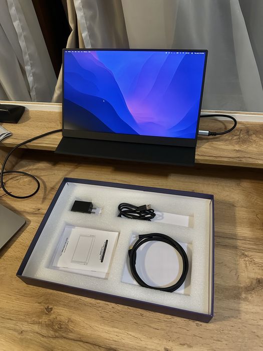 Портативный монитон