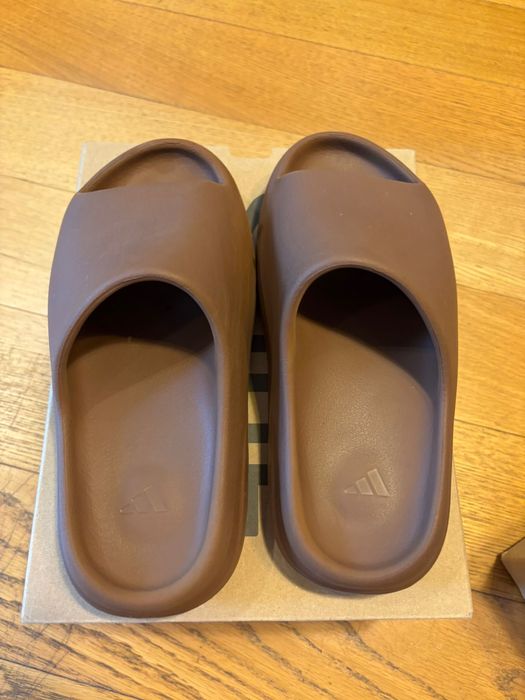 Papuci Yeezy  Slide