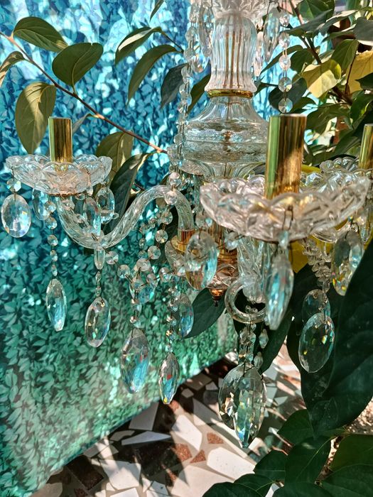 Хрустальная люстра