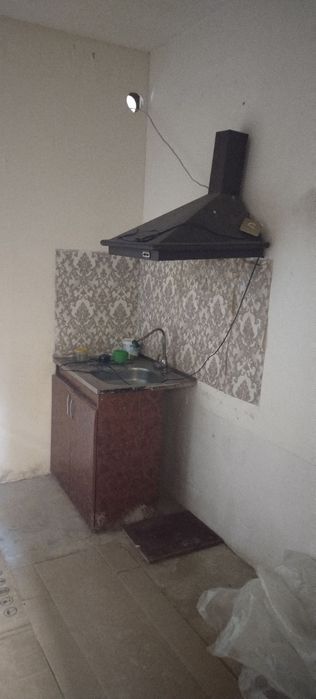 3 xonali dom sotiladi