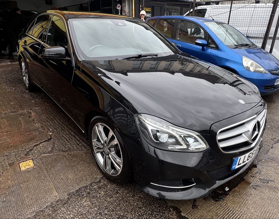 Mercedes-Benz E300 Bluetech Hybrid