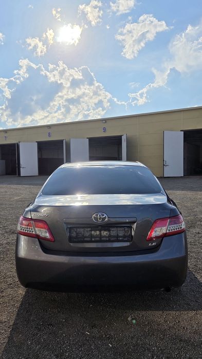 Продам тойота камри 45 2011г