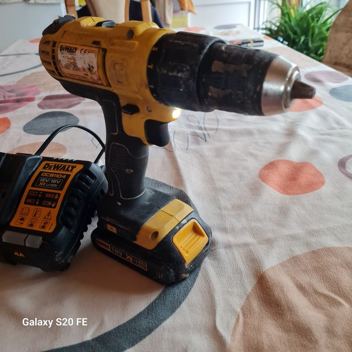 Vand filetanta DEWALT