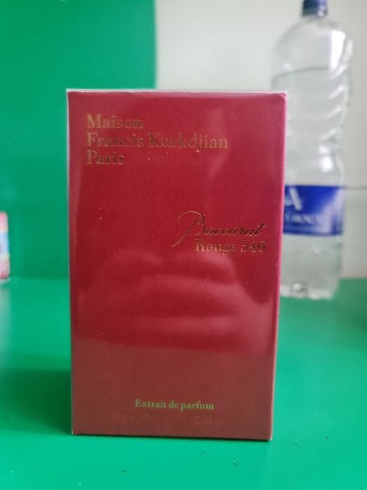 Vand parfum Baccarat Rouge 540