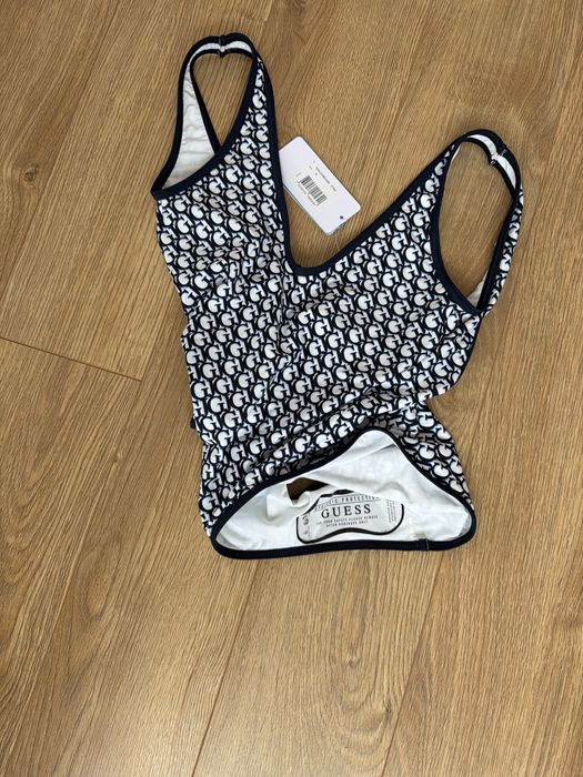 Costum de baie intreg Guess